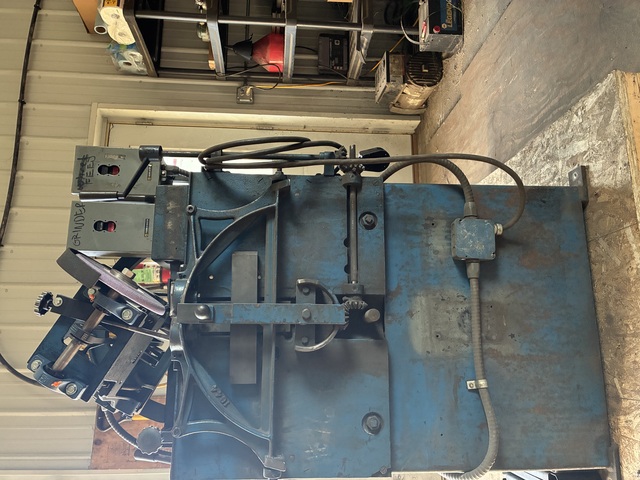 Armstrong #2-LH, Bandsaw Grinder, Left hand, rebuilt - Image 3
