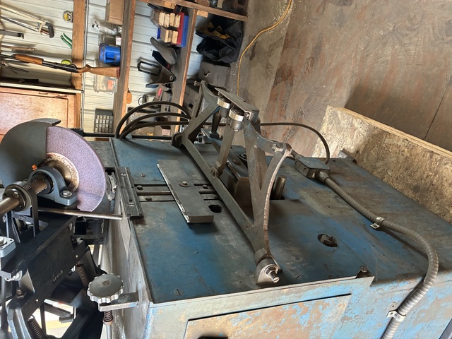 Armstrong #2-LH, Bandsaw Grinder, Left hand, rebuilt - Image 7