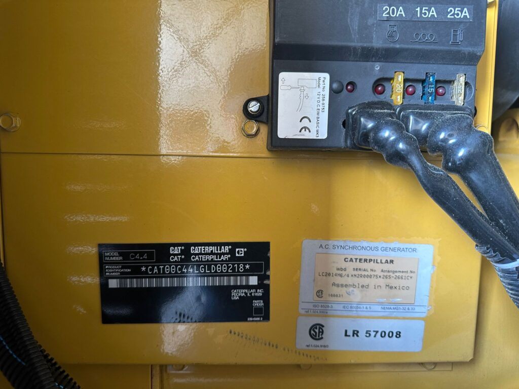60 KW Caterpillar #C4.4, diesel generator set, weatherproof enclosure, 120/208 Volts, 506.8 hours (2 - Image 6