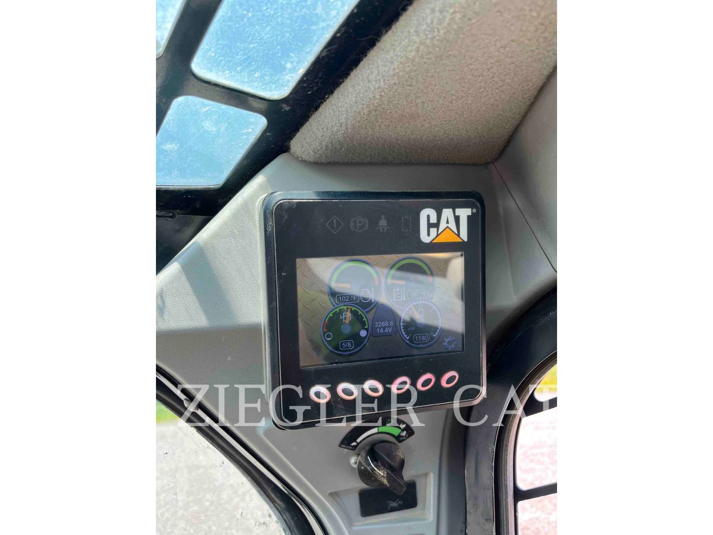 Caterpillar 257D, 3268 hours, S/N: EZW01474, 2015 - Image 5