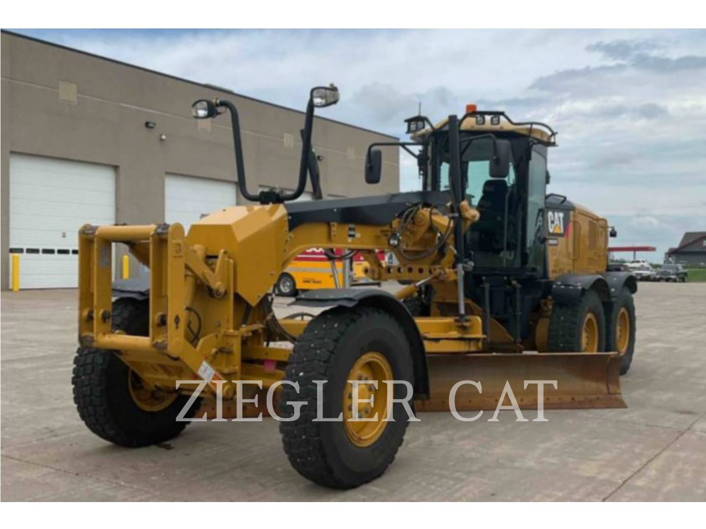 Caterpillar 140M2, Motor Grader, 13664 hours, S/N: M9D00654, 2011 - Image 1