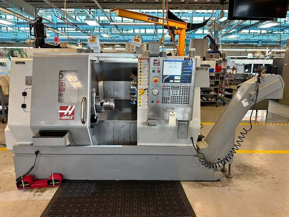Haas #TL-15B, CNC Lathe, 21.6" swing, 8.2" turning diameter, 7.5" X, 17.5" Z, 8-station turret, 3" bar, 30 - Image 1