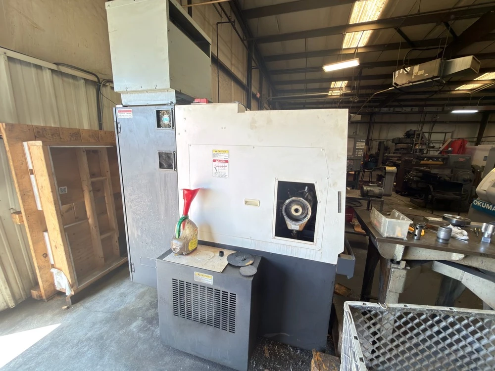 Okuma #Genos-L400, CNC Lathe, 20.4" swing, 15.3" turning diameter, 22" centers, 10" chuck, 2.6" bar, 3000 - Image 5