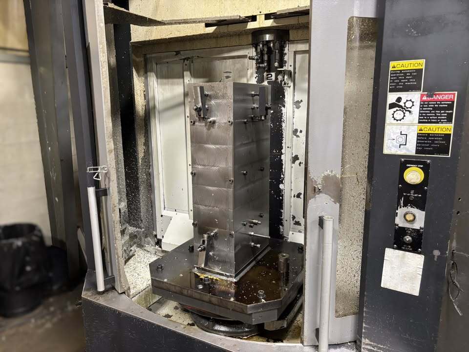 OKK #HM600, Horizontal Machining Center, 30.7" X, 29.5" Y, 31.5" Z, 24.8" x 24.8" pallet, 40 HP, 12000 RPM - Image 2
