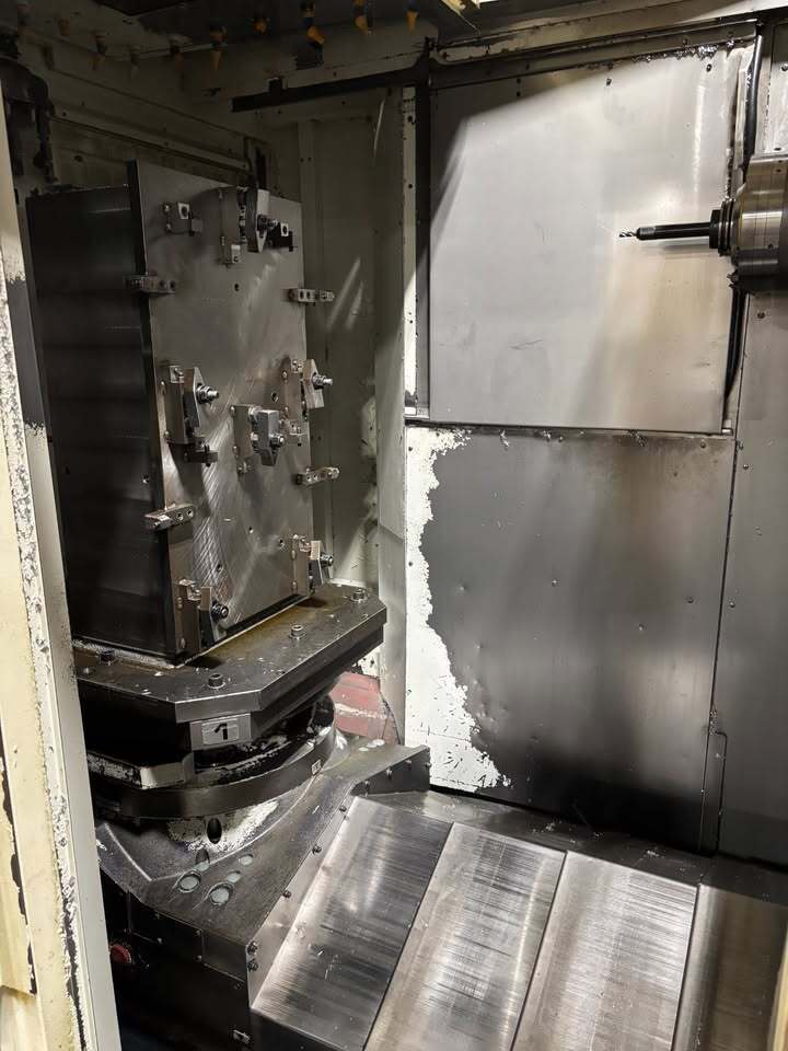 OKK #HM600, Horizontal Machining Center, 30.7" X, 29.5" Y, 31.5" Z, 24.8" x 24.8" pallet, 40 HP, 12000 RPM - Image 3