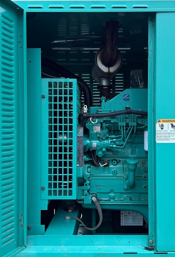 125 KW Cummins Onan #DGDK, Diesel Generator, 277/480 Volt, 1427 hours, 2006 - Image 2
