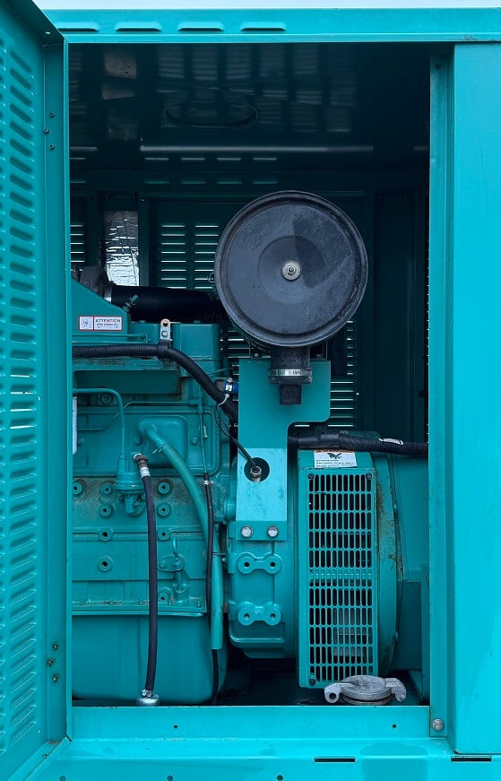 125 KW Cummins Onan #DGDK, Diesel Generator, 277/480 Volt, 1427 hours, 2006 - Image 3