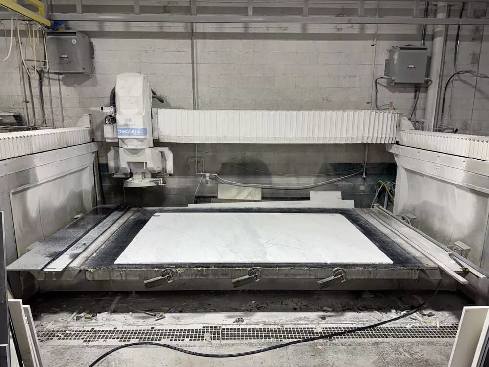 Denver #Tecnika-5, 5-Axis CNC Work Center, 98.42" X, 105.71" Y, 17.5 HP, 4000 RPM blade, 2020 - Image 4