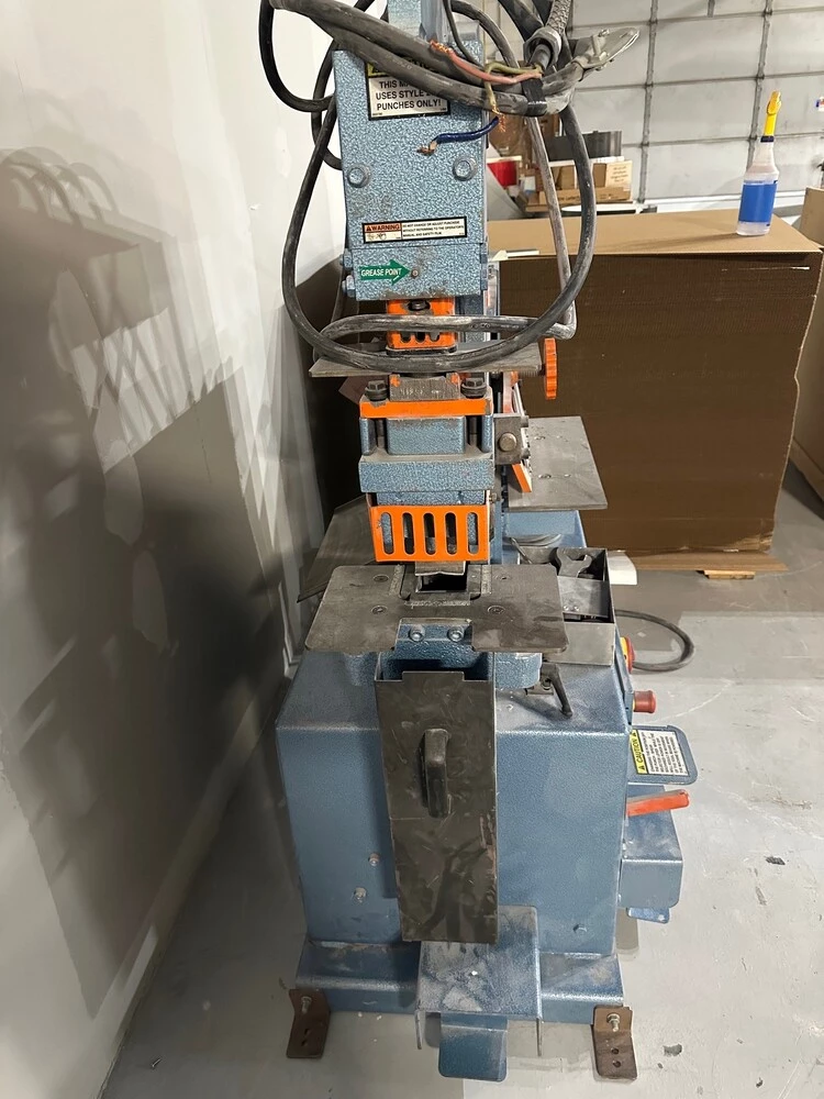 Scotchman #50514, Ironworker, 50 ton, 6" throat depth, 1-1/4" punch capacity, 2016 - Image 4