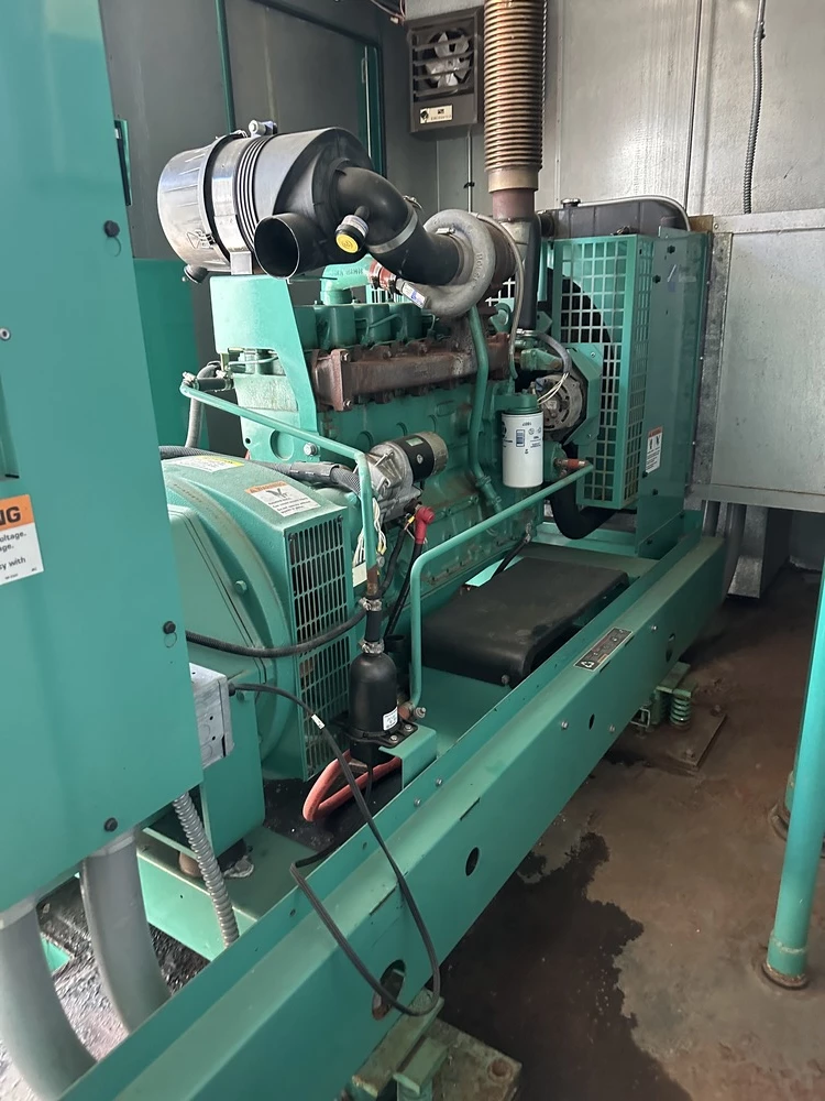100 KW Cummins #100DGDB, Diesel Generator Set, 208 Volts, 1800 RPM, 2003 - Image 3