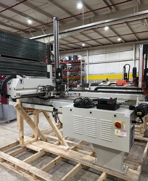 Centerline, Sytrama-RSV101, Industrial Robot, 230 Volts, 3PH, 2013 - Image 2