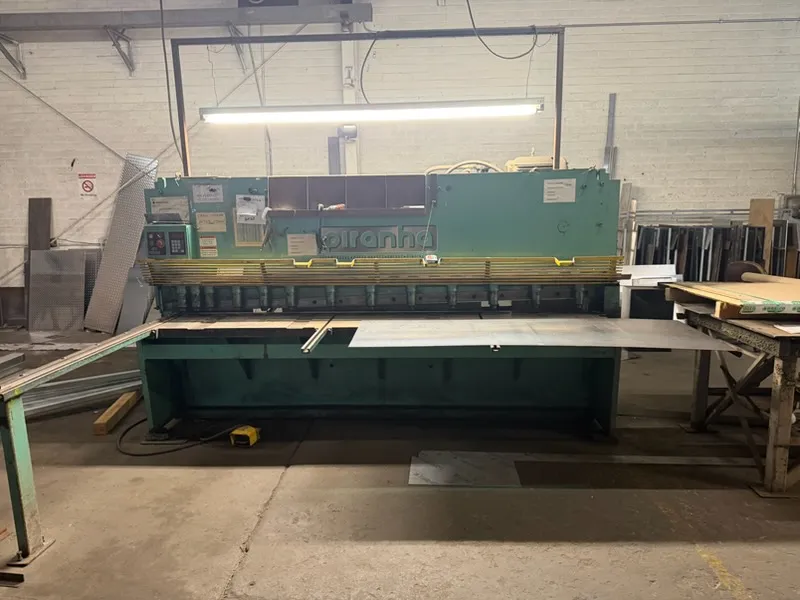 1/4" x 10' Piranha #M-14/-10, Power Squaring Shear, 36" back gauge, 5' squaring arm - Image 1
