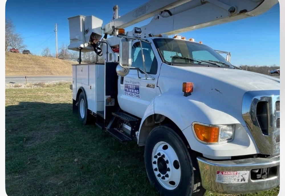 Ford #F750, Truck, 212,000 miles, 2008 - Image 2