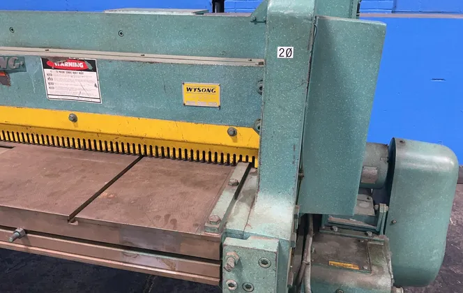 10 gauge x 6' Wysong #1072, power squaring shear - Image 5