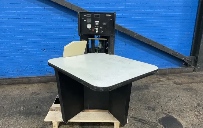 32" x 40" U.S. Motors Paper Counters #M-1, paper counter, 10 A, 2003 - Image 1