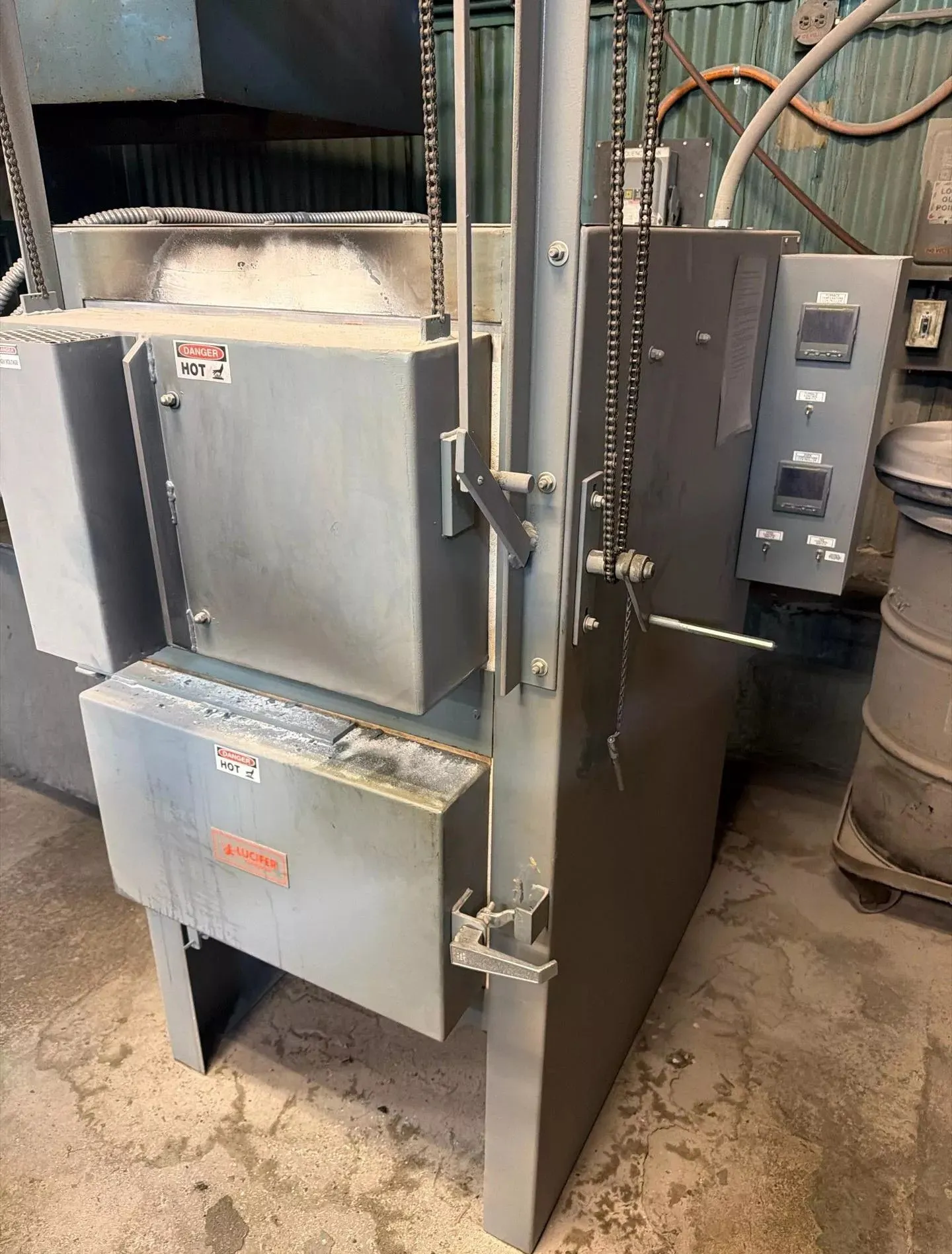 12" x 12" x 24" Lucifer #HL82-M24, Dual Chamber Heat Treat/Draw Furnace, 2300&deg;F/1200&deg;F, 26 KW, 230 V. - Image 3