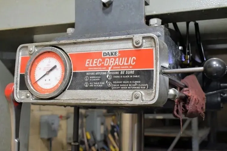 75 Ton, Dake #5-075, Elec-Draulic H-Frame Traveling-Column Hydraulic Straightening Press, 10" Stroke, 2 HP - Image 4