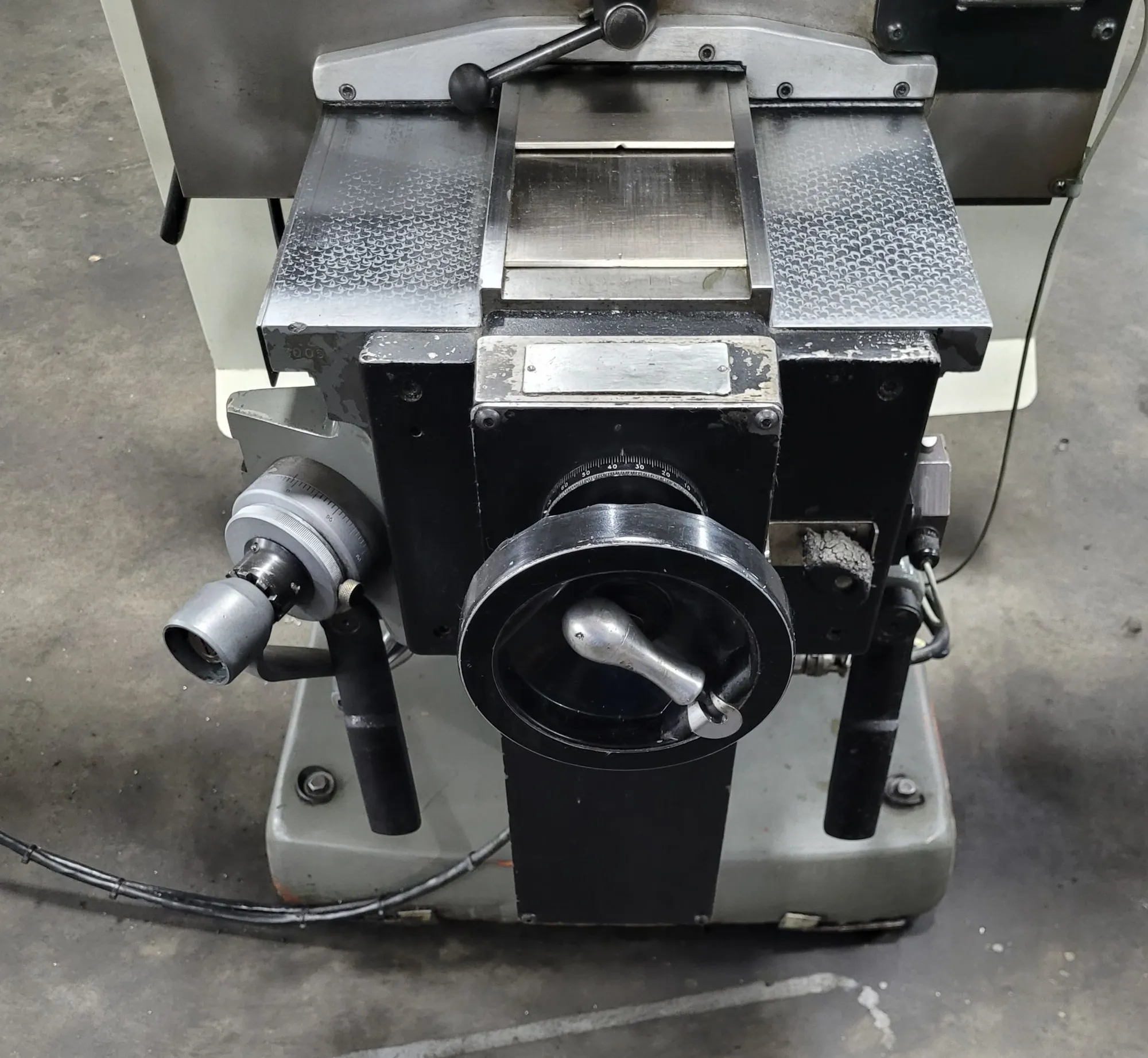 Bridgeport #EZ-Trak-II, CNC Vertical Mill, 2 HP, 4,200 RPM, 11" x 58" Table - Image 7