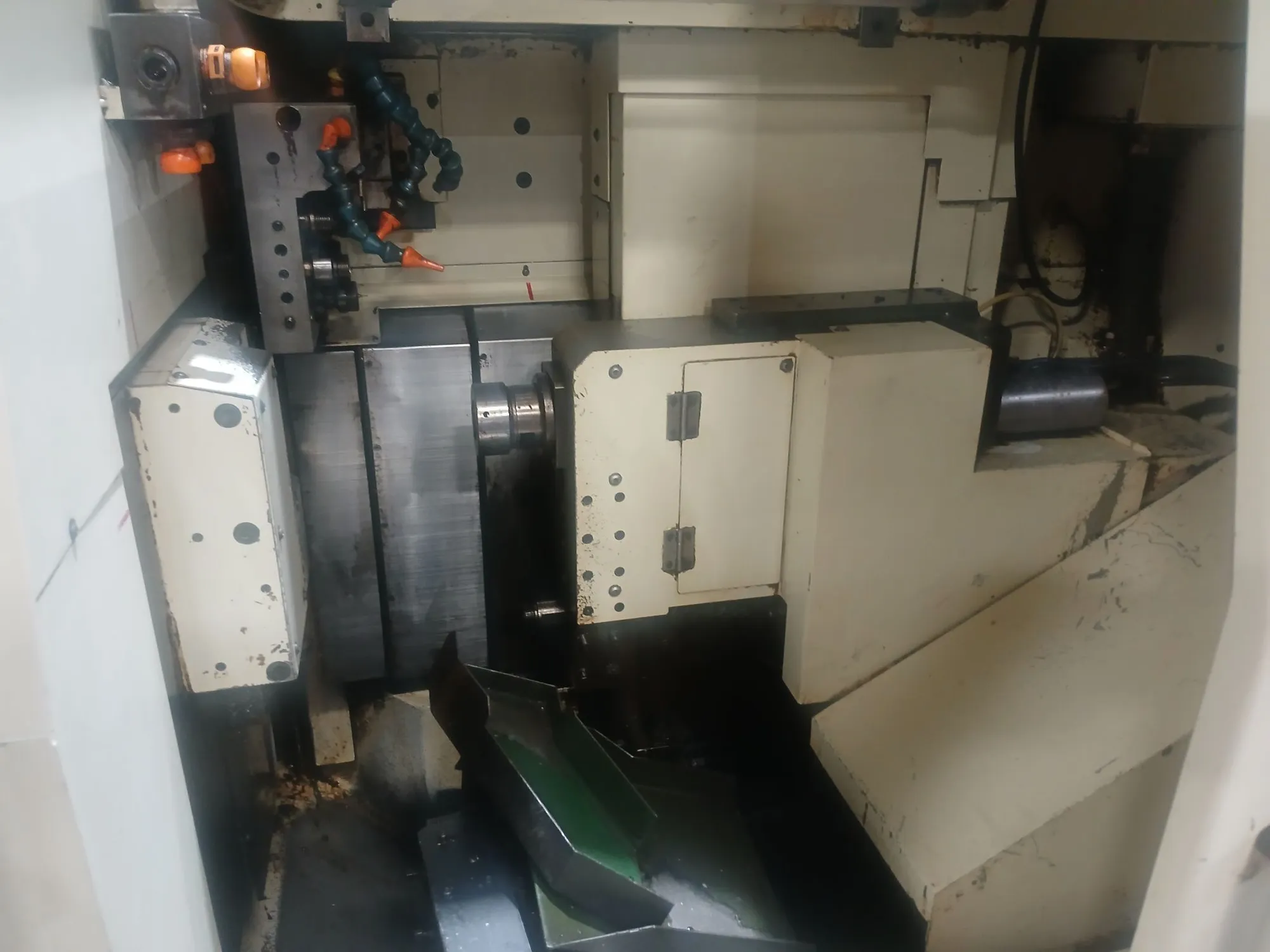 Tsugami #BS26-III, CNC Swiss Automatic Screw Machine, 1" Capacity, 7-Axis, C-Axis, Fanuc 18i-TB Control, 2006 - Image 7