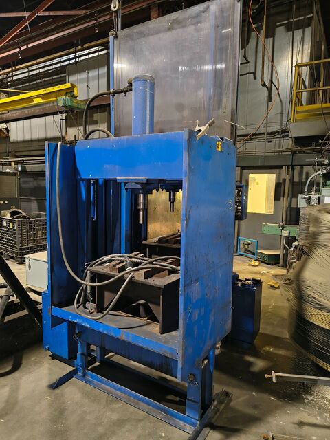 40 ton, SICMI #PSS-SERIES, 2-column electro hydraulic press - Image 1