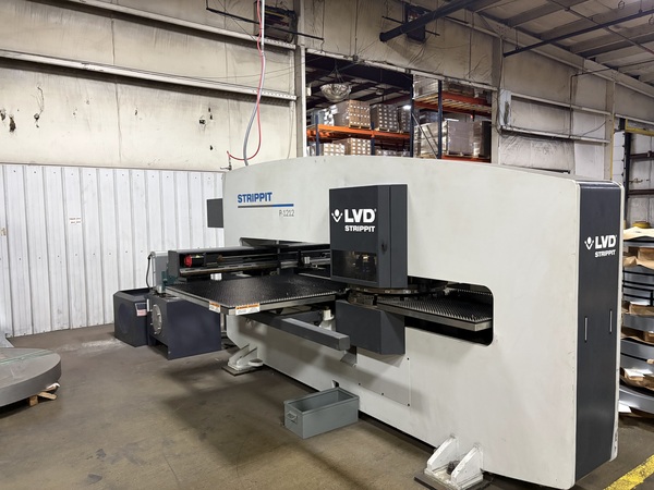20 Ton LVD Strippit #P-1212, press, 49" x49", 0.25" thick, 2012 - Image 2