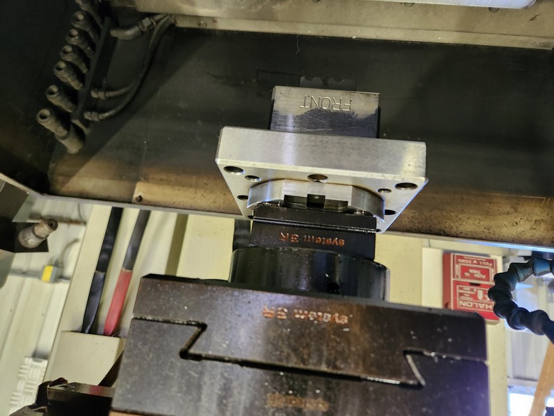 Mitsubishi #M35K, Electrical Discharge Machine, 27.6" x19.7" table, C4 cnc, 3R tooling, 1988 - Image 4