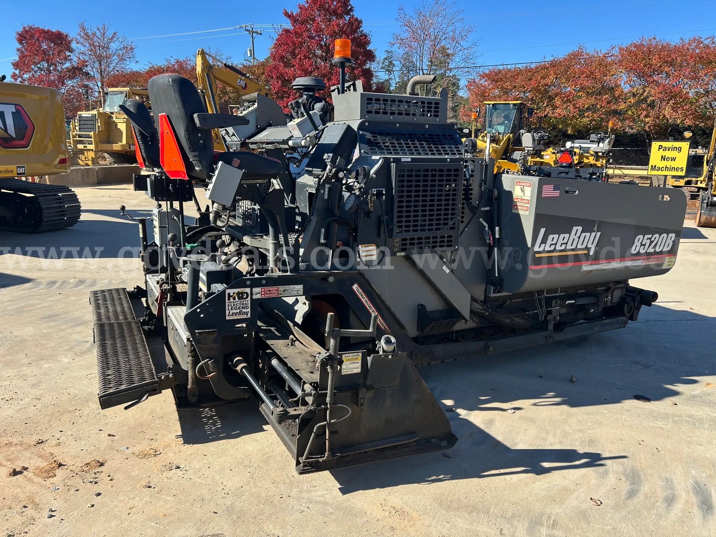LeeBoy #8520B, Asphalt Paver, 2638 hr, 2022 - Image 4