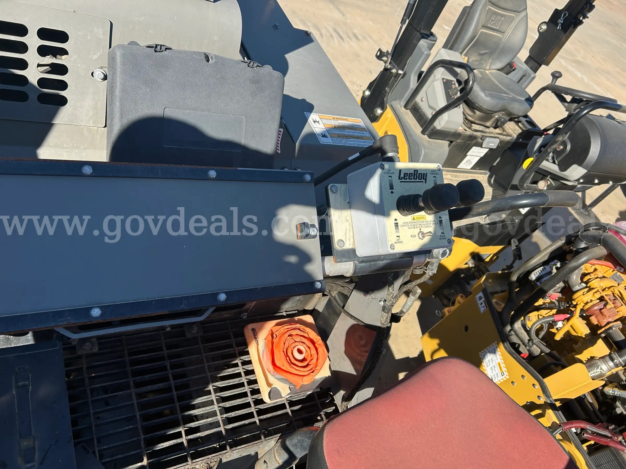 LeeBoy #8520B, Asphalt Paver, 2638 hr, 2022 - Image 7