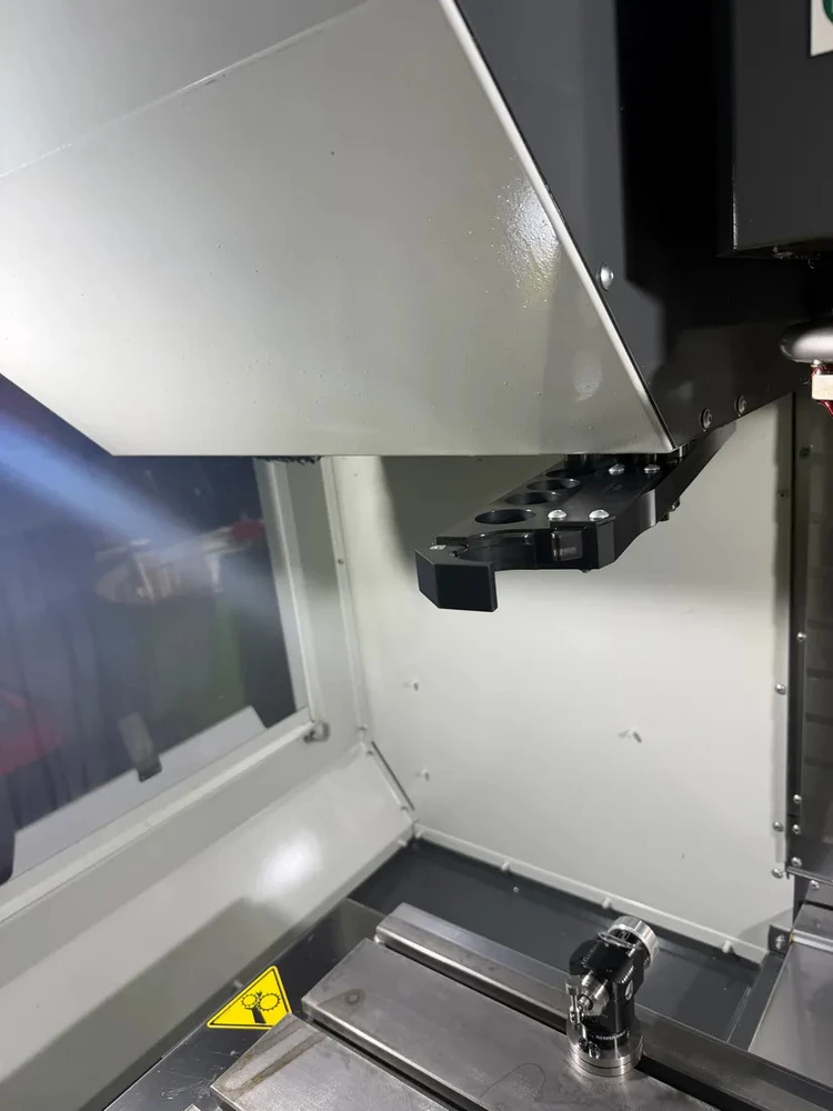 Haas #Super-Mini-Mill, vertical machining center, 16" X, 14" Y, 15" Z, 10,000 RPM, 10 automatic tool changer - Image 7
