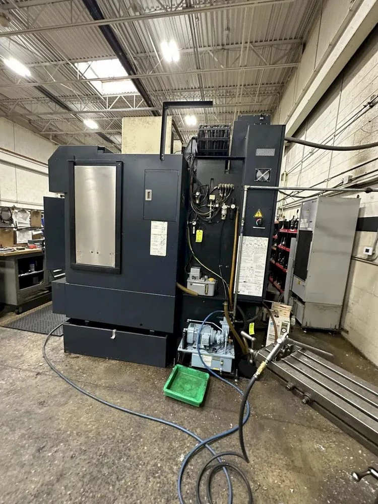 Makino #V-56, vertical machining center, 35.4" X, 19.7" Y, 17.7" Z, 20,000 RPM, 30 automatic tool changer - Image 2