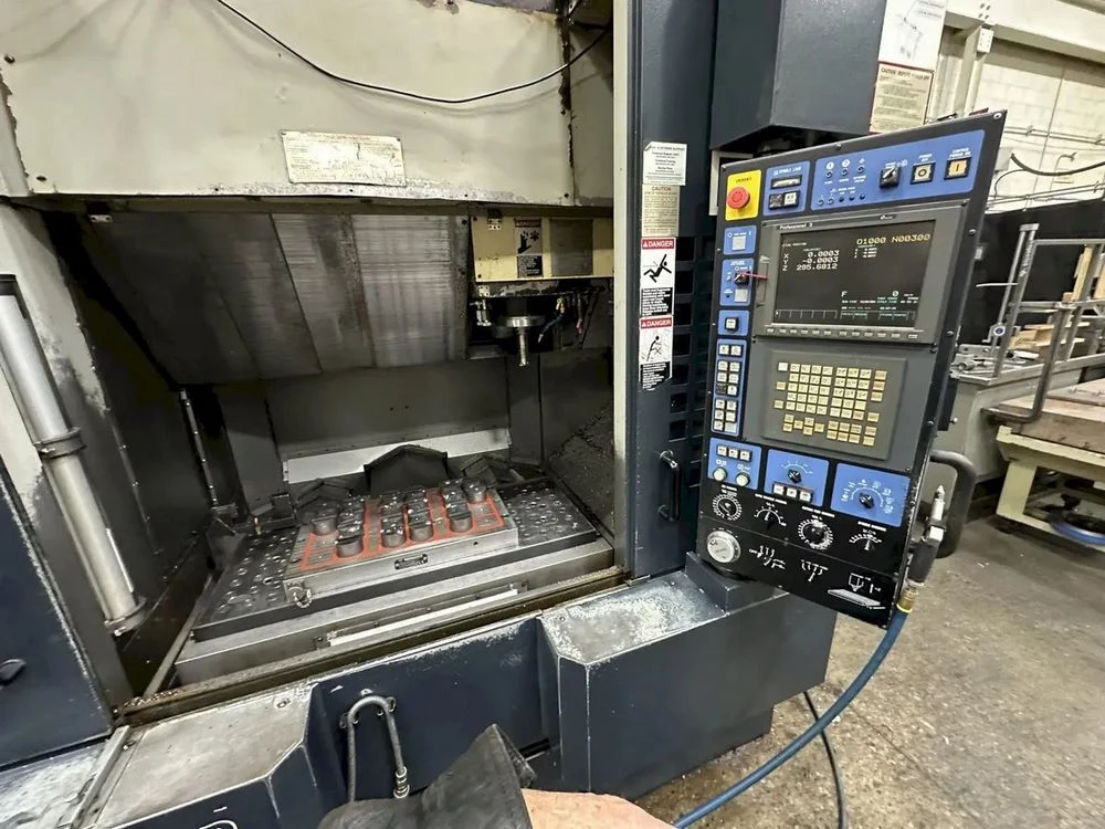 Makino #V-56, vertical machining center, 35.4" X, 19.7" Y, 17.7" Z, 20,000 RPM, 30 automatic tool changer - Image 4