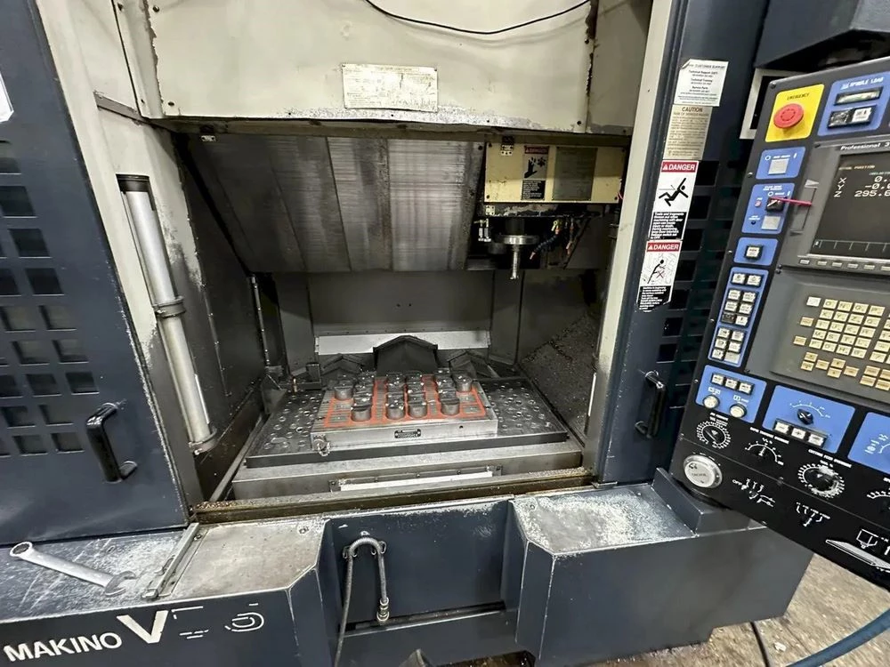 Makino #V-56, vertical machining center, 35.4" X, 19.7" Y, 17.7" Z, 20,000 RPM, 30 automatic tool changer - Image 5