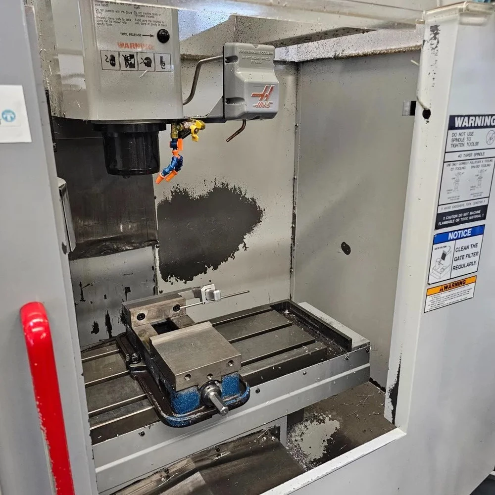 Haas #Super-Mini-Mill, vertical machining center, 16" X, 12" Y, 10" Z, 15,000 RPM, 10 automatic tool changer - Image 3