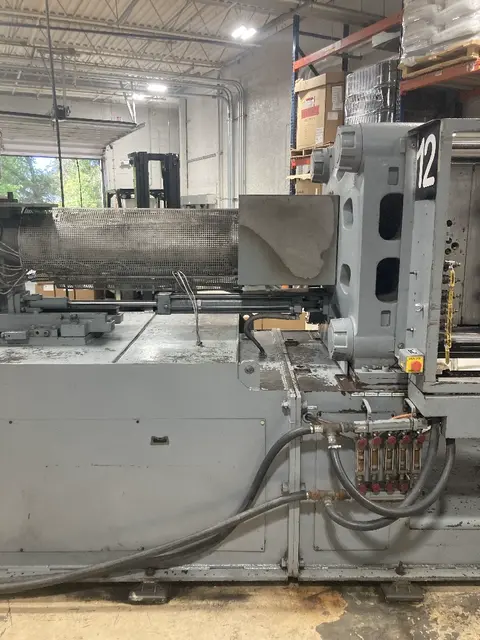 400 Ton, 41 oz., Nissei #FN7000-100A, injection molding machine, 28.93" tie bars, 41.5" platen, 2-13/16" - Image 3