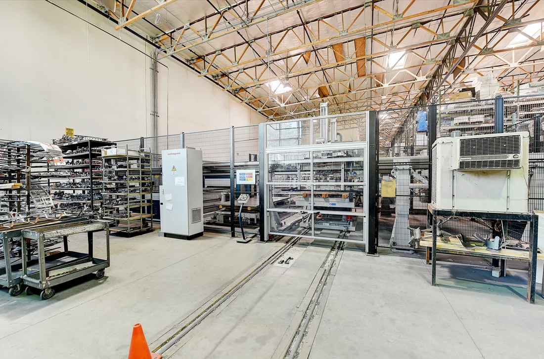 Salvagnini #L3, 3,000 watt laser, 5' x 10', 2015 - Image 10