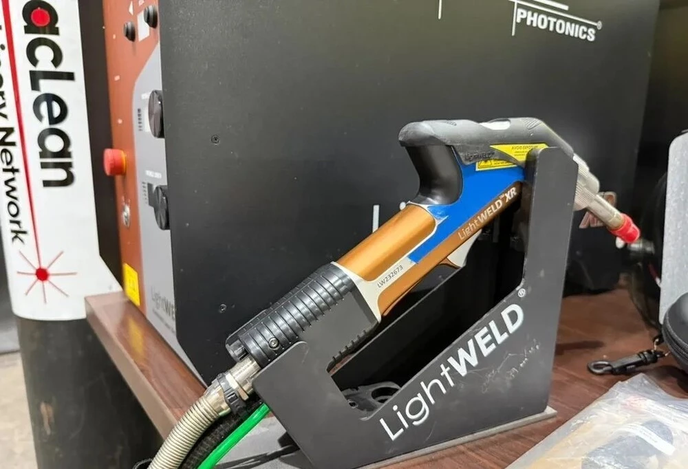 IPG #LightWELD-1500XR-5m, 1,500 watt laser welder, .229" material penetration, 2 emission hours, 2023 - Image 2