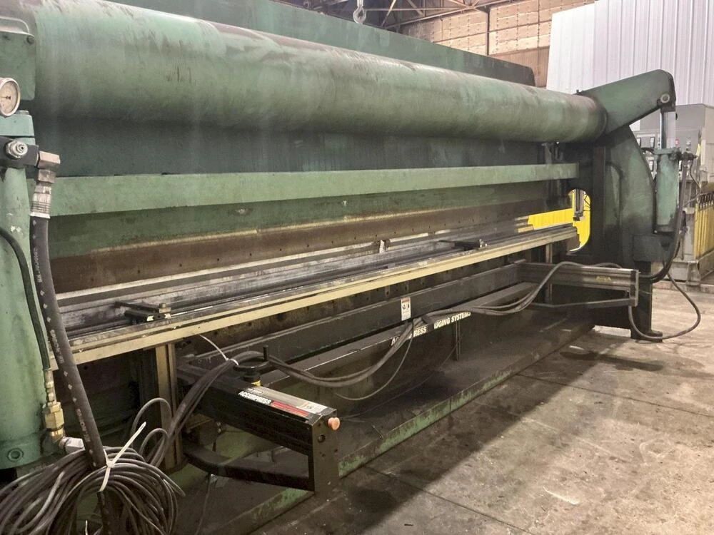 130 Ton, Accurpress #713020, CNC hydraulic press brake, 20' overall, 198" between housing, 8" stroke, 16" - Image 6