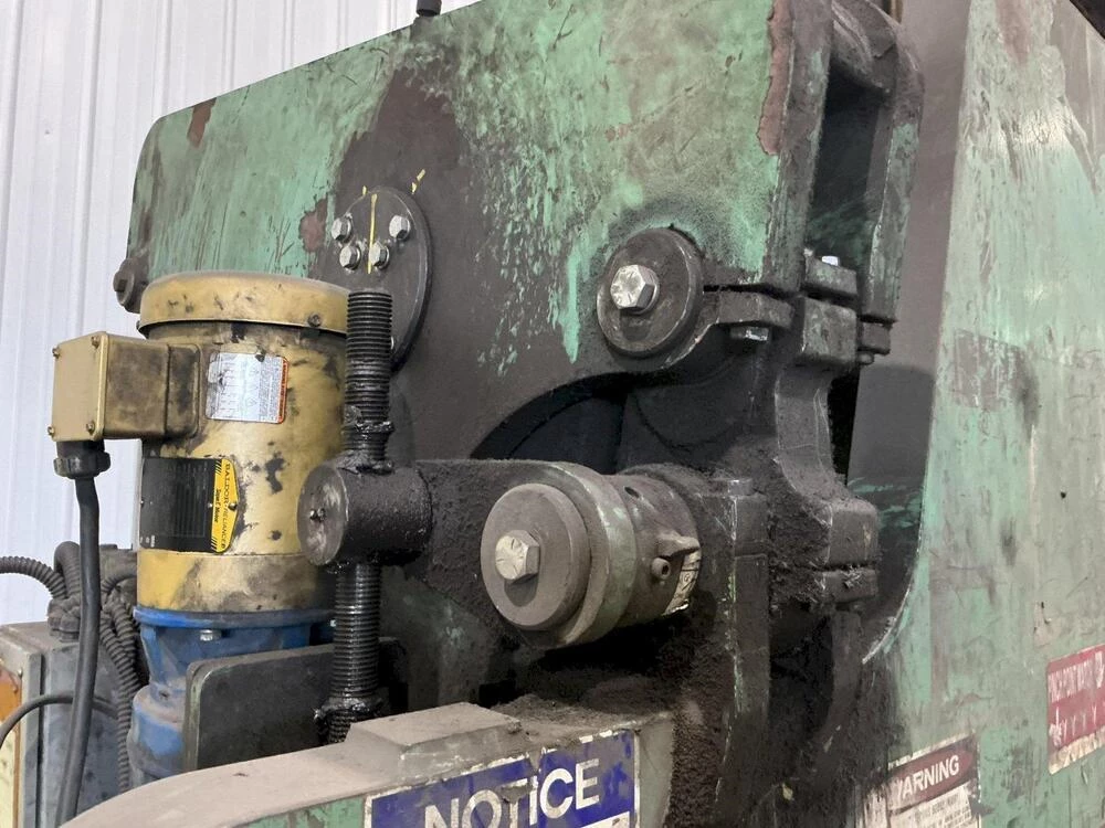 130 Ton, Accurpress #713020, CNC hydraulic press brake, 20' overall, 198" between housing, 8" stroke, 16" - Image 10