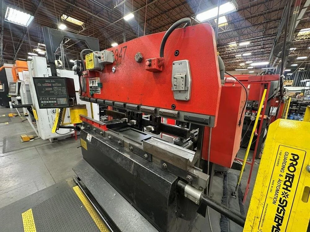 55 Ton, Amada #RG-50, CNC hydraulic press brake, 6.8' overall, 59.84" between housing, 3.94" stroke, 15.75" - Image 4