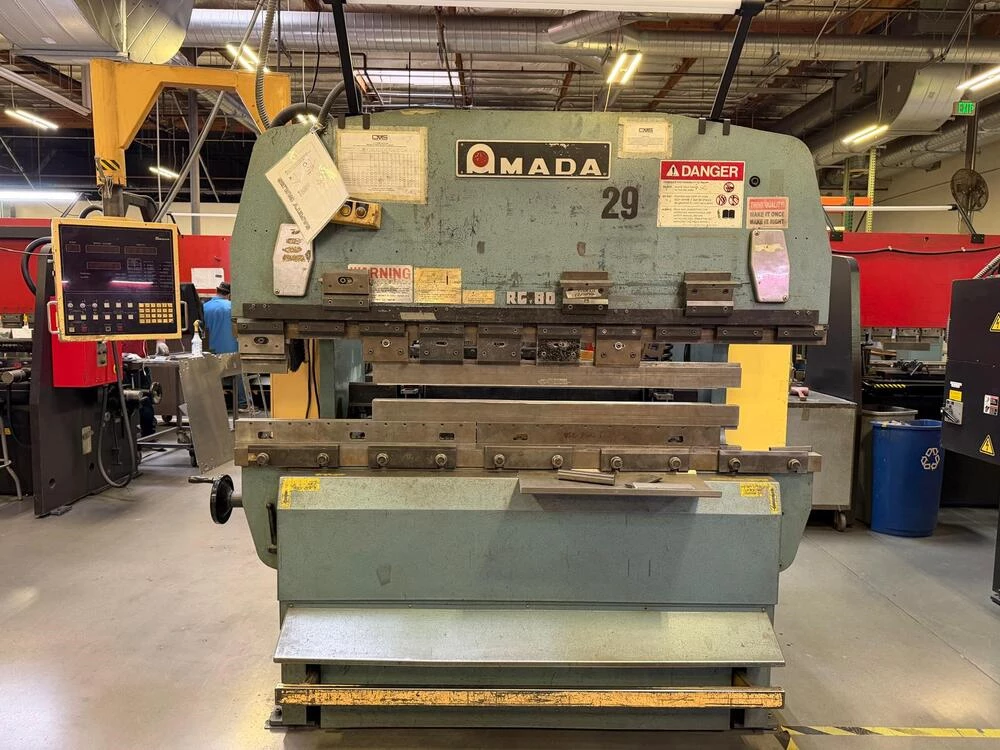 80 Ton, Amada #RG-80, CNC hydraulic press brake, 8' overall, 80.8" between housing, 3.94" stroke, 15.76" - Image 1