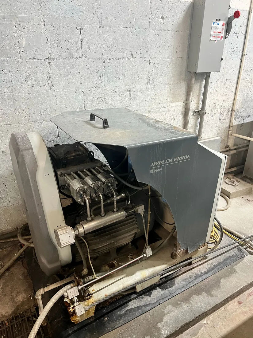 Flow #Mach-200-4020-Pivot, waterjet, 6.6' x 13.1' table, 30 HP, 60,000 PSI., 8" Z travel, FlowExpert control - Image 6