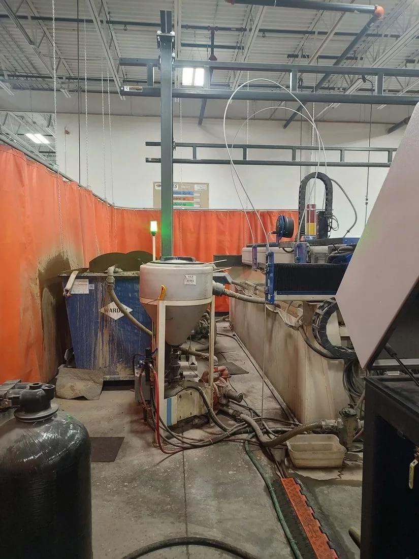 Wardjet #E-2040, waterjet, 6.5' x 13.1' table, 50 HP, 60,000 PSI., Wardjet XL control, 2018 - Image 6