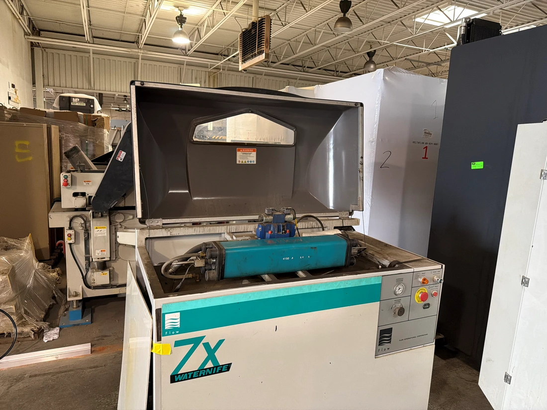 Flow #Waterknife-7X, waterjet intensifier pump, 50 HP, 60,000 PSI., 5,800 hours, 2022 - Image 3