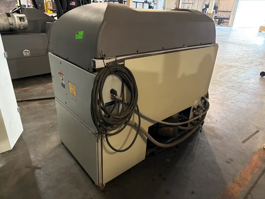 Flow #Waterknife-7X, waterjet intensifier pump, 50 HP, 60,000 PSI., 5,800 hours, 2022 - Image 4