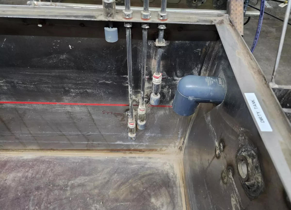 Flow #IFB-4800-DWJ, waterjet, 4' x 8' table, 50 HP, 60,000 PSI., Flow PC based control, 2005 - Image 5