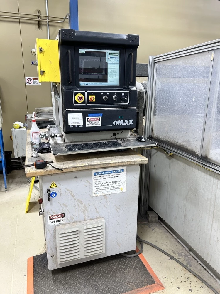 Omax #55100, waterjet, 4.5' x 8.3' table, 30 HP, 60,000 PSI., Omax PC based control, 2005 - Image 4