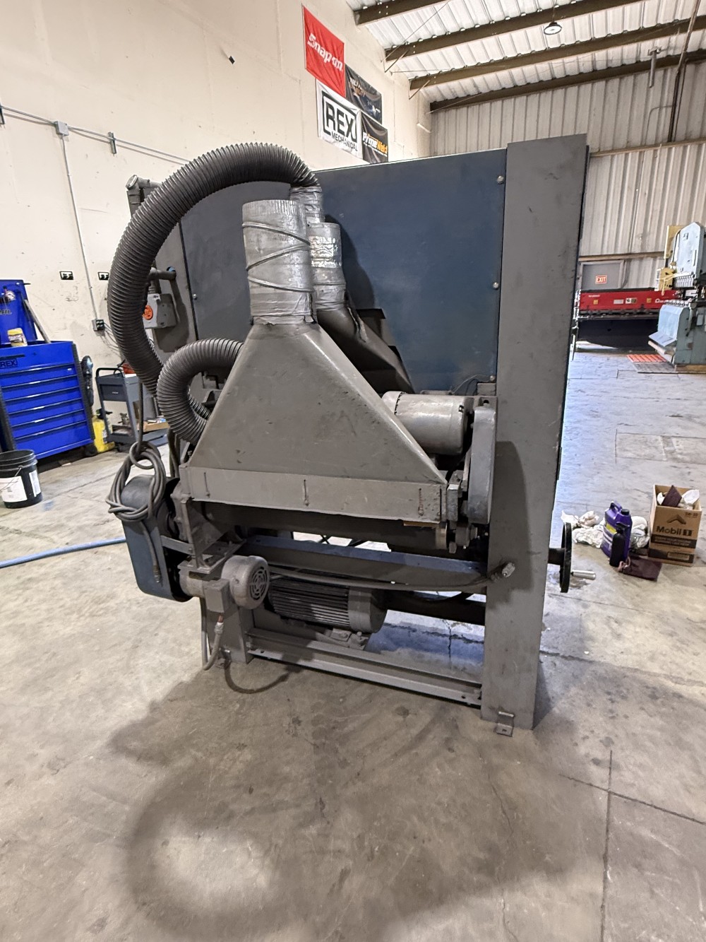 36" Ramco, wide belt sander, single head, conveyor feed table, dust extraction ports - Image 2