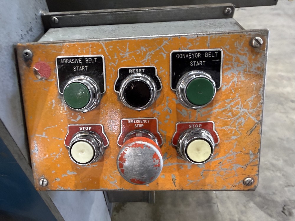 36" Ramco, wide belt sander, single head, conveyor feed table, dust extraction ports - Image 6