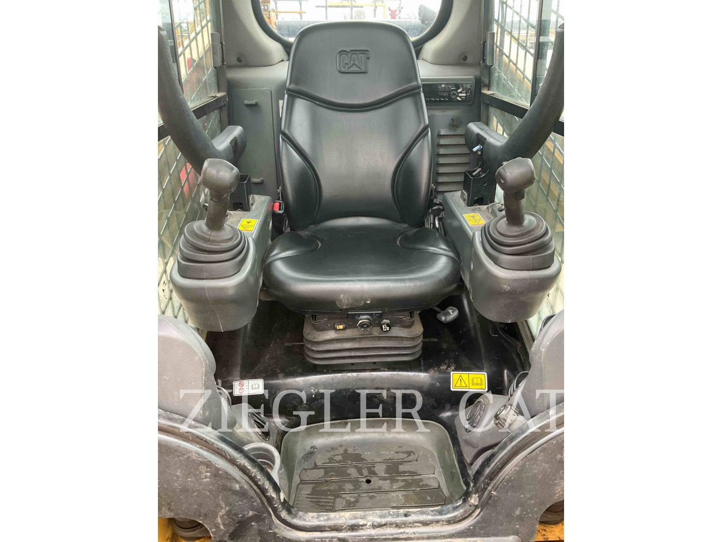 Cat 232D, Skid Steer Loader, 732 hours, S/N: DPR01586, 2019 - Image 8