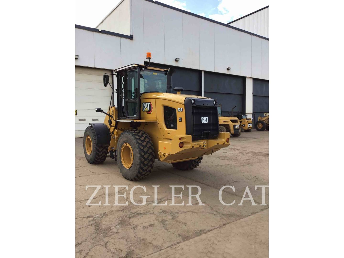 Cat 930, Wheel Loader, 543 hours, S/N: F3S00853, 2024 - Image 4